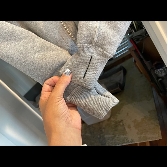 Lululemon Teddy Bear Reversible Zip Jacket/Hoodie - Picture 11 of 13